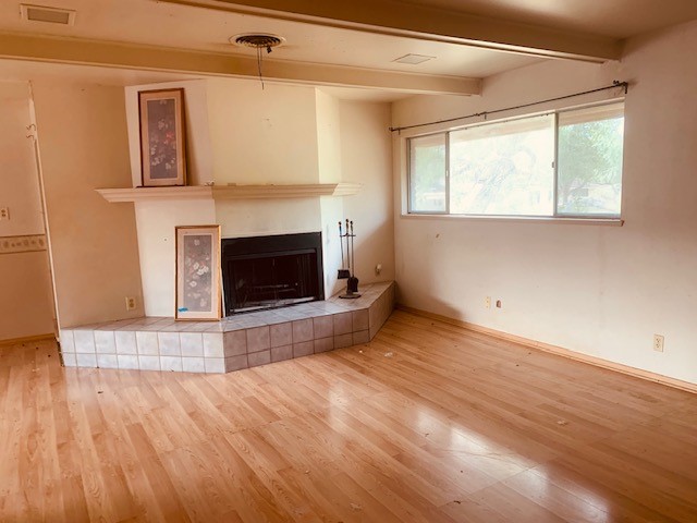 2649 Linn St Property Photo 9