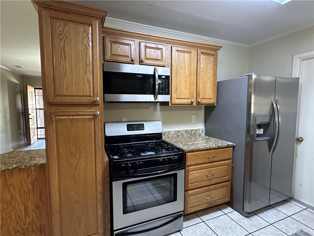 5326 Alejandro St Property Photo 7