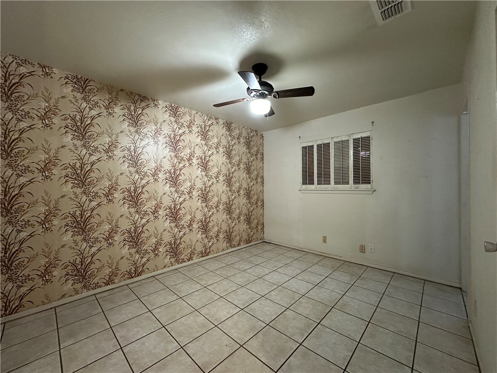 5326 Alejandro St Property Photo 15