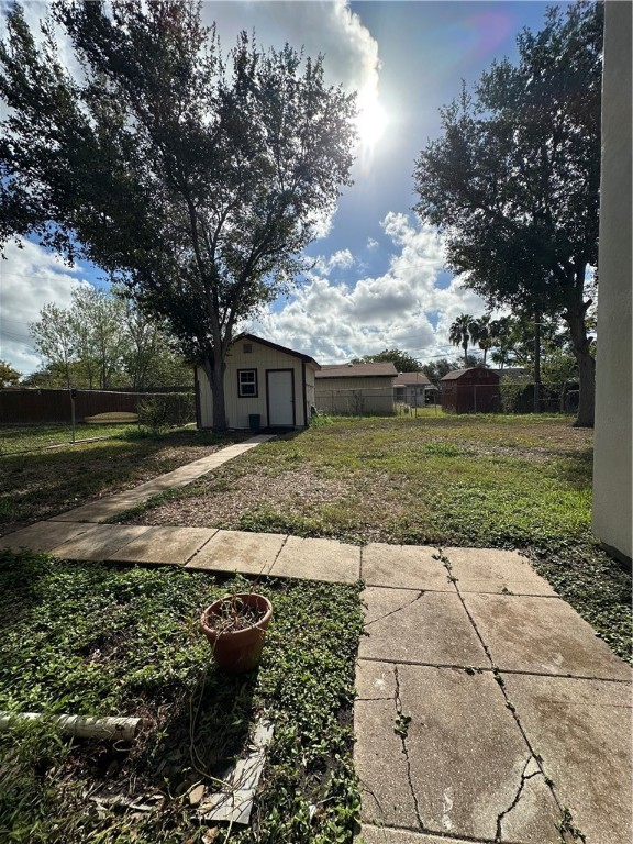 5326 Alejandro St Property Photo 29