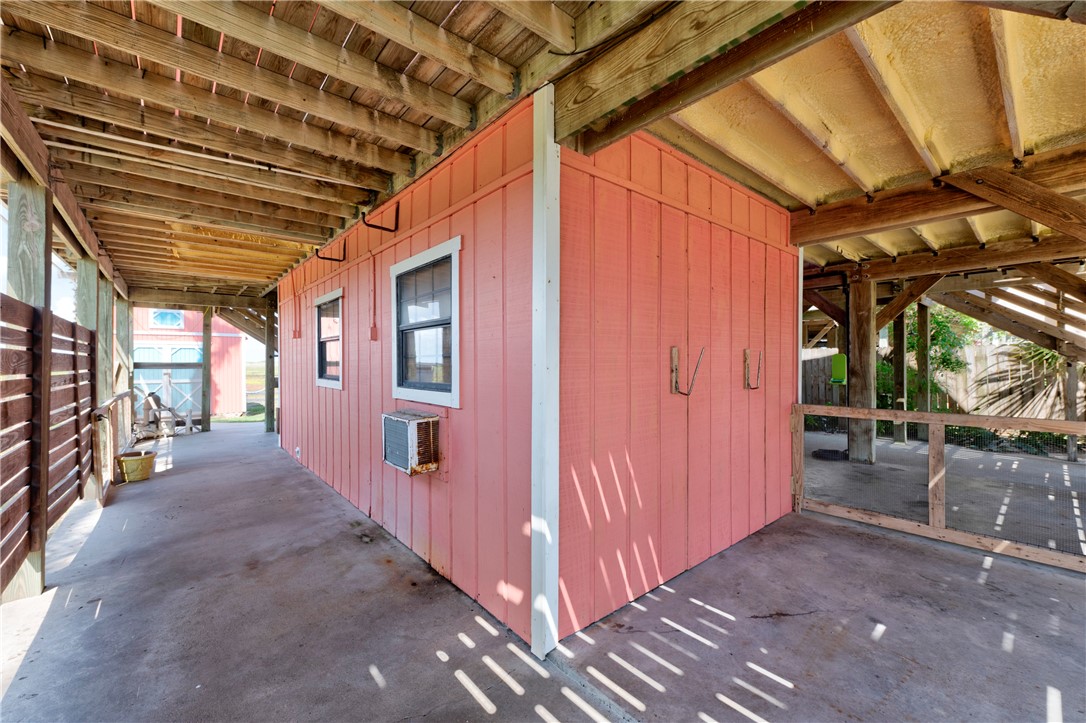 1338 Ross Ave Property Photo 32