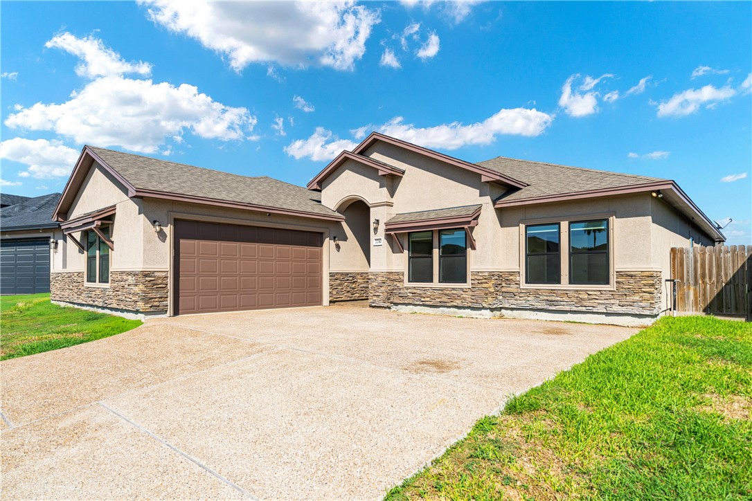 7710 Bison Dr Property Photo 1