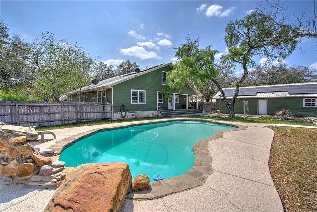 408 Grace Property Photo 3