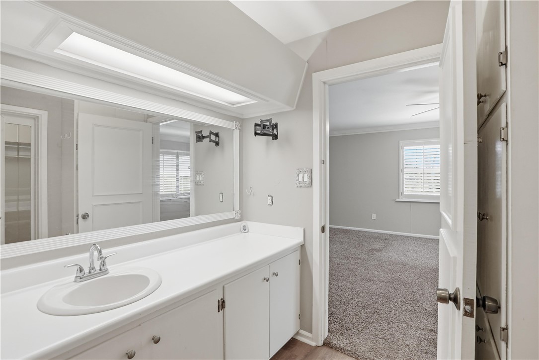 408 Grace Property Photo 33