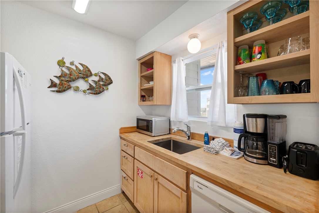 900 N Station St B5 Property Photo 7