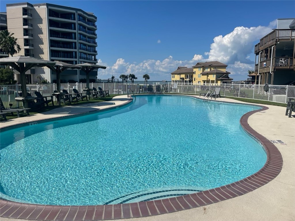 900 N Station St B5 Property Photo 23