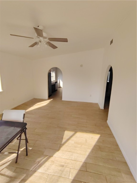 901 N Terry St Property Photo 2