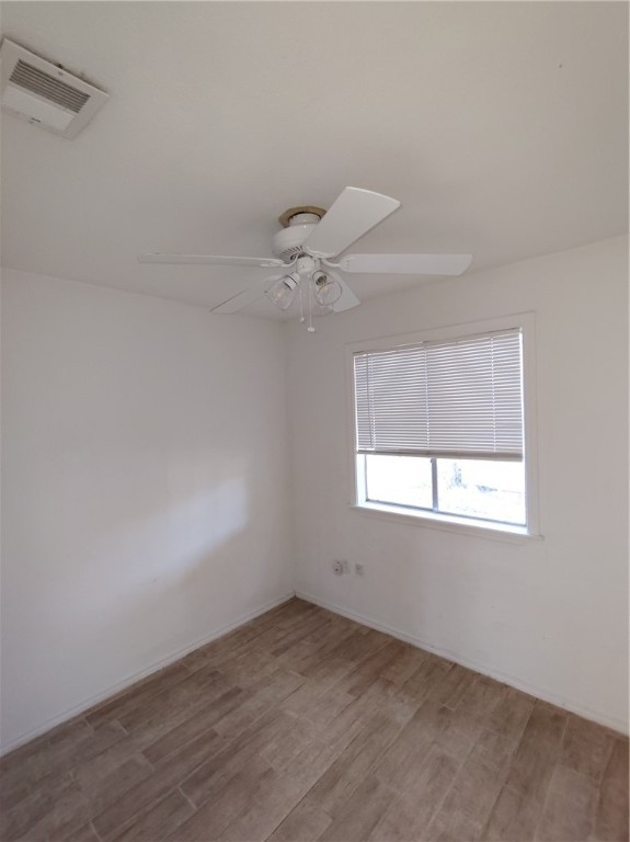 901 N Terry St Property Photo 6