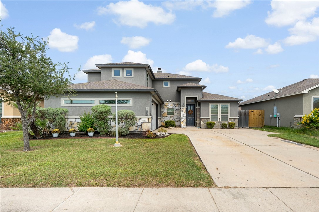 1838 Bay Landing Dr Property Photo 1