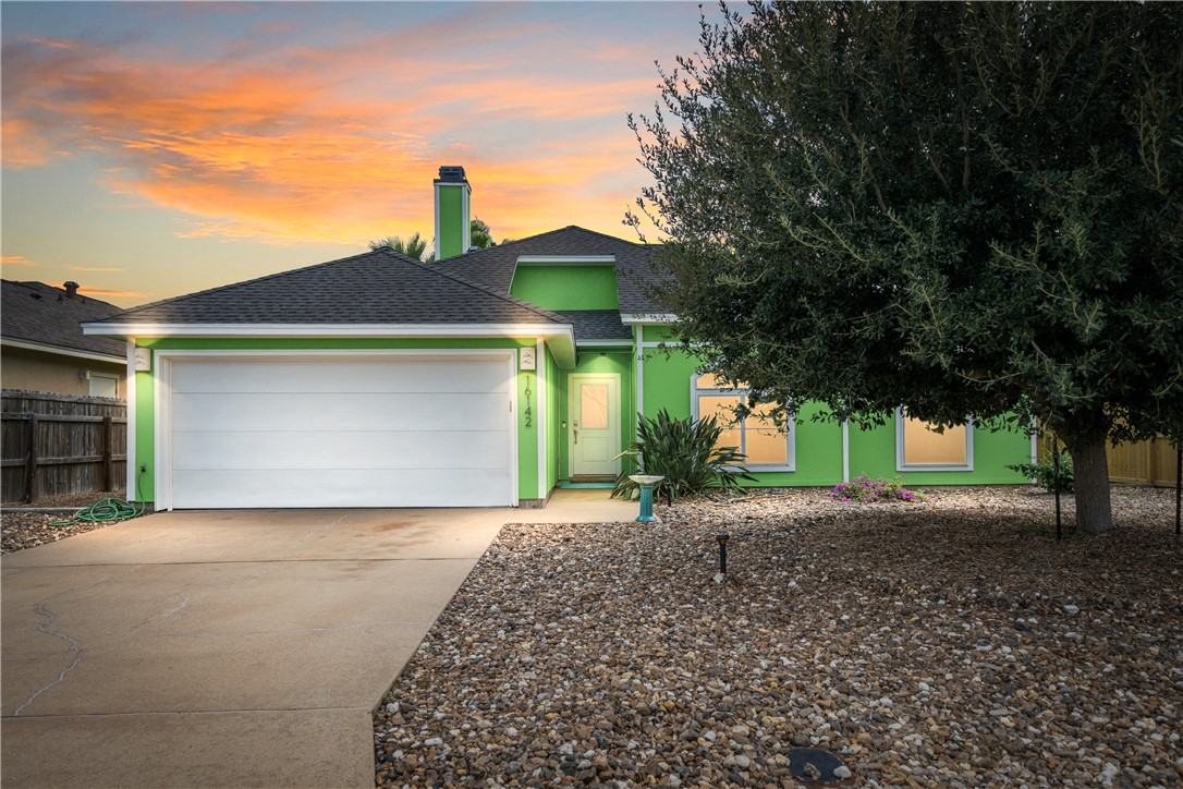 16142 Coral Vine St Property Photo 1