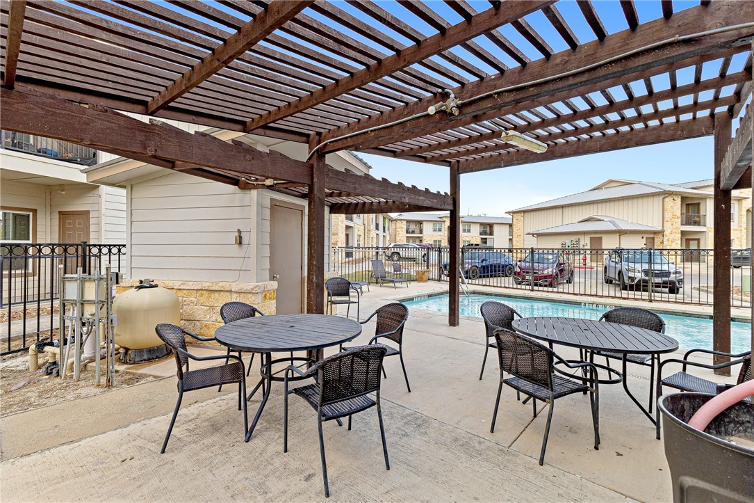 1407 Sidney Baker St Property Photo 10