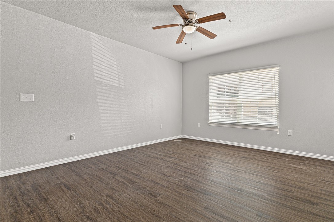 1407 Sidney Baker St Property Photo 15
