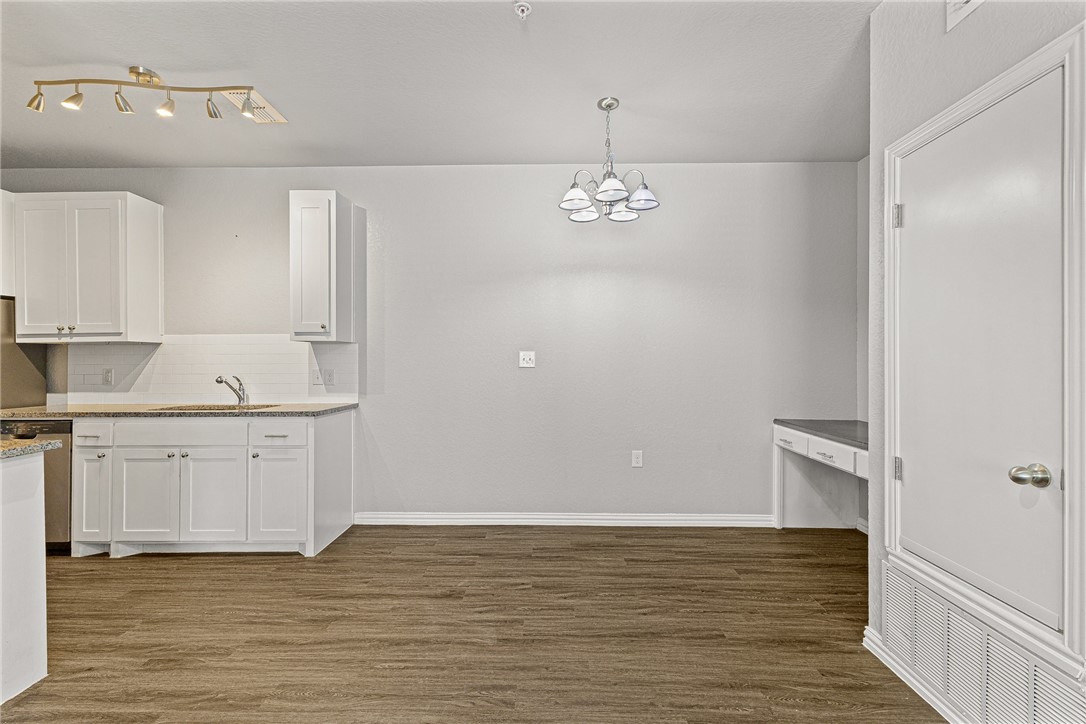1407 Sidney Baker St Property Photo 20