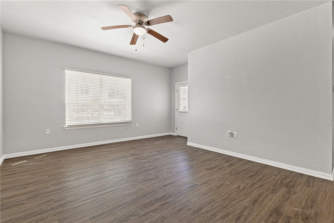 1407 Sidney Baker St Property Photo 21