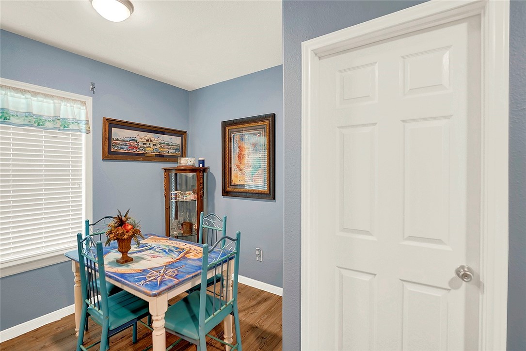 201 Ridge Harbor Dr Property Photo 8