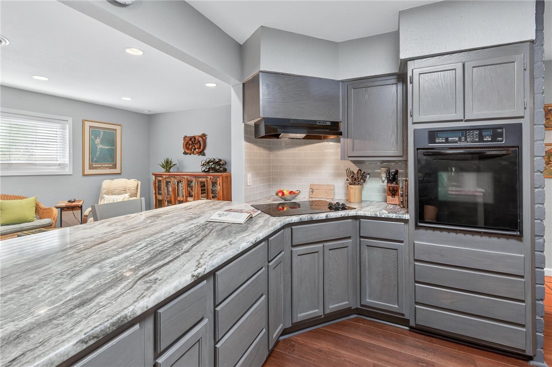 402 Sharon Dr Property Photo 13