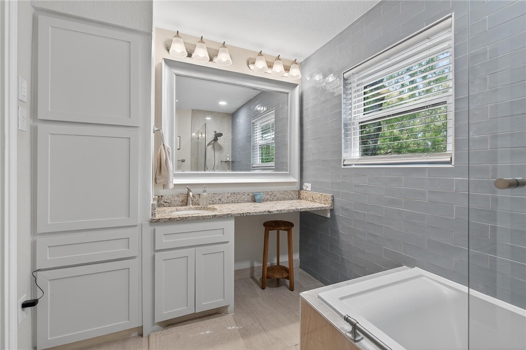 402 Sharon Dr Property Photo 23