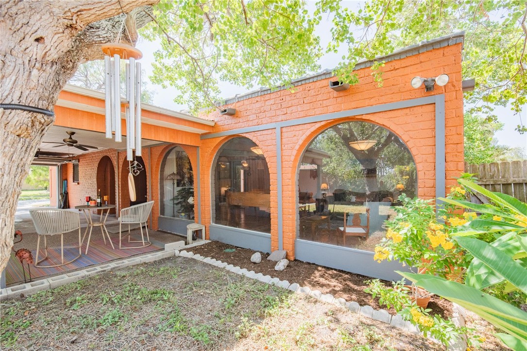 402 Sharon Dr Property Photo 26