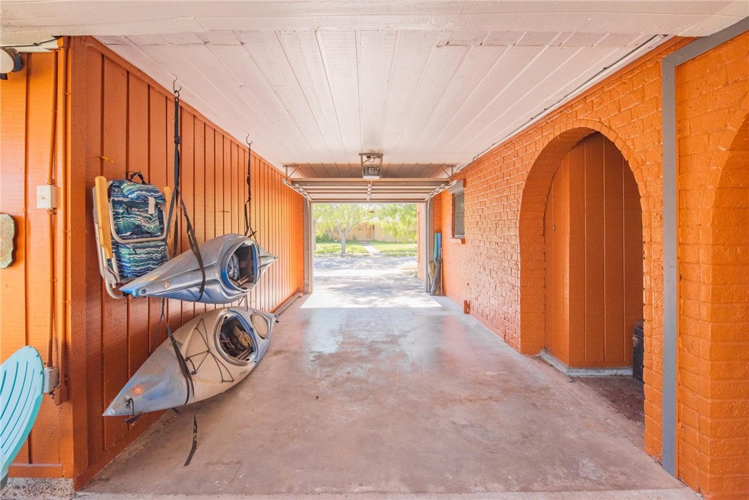 402 Sharon Dr Property Photo 34