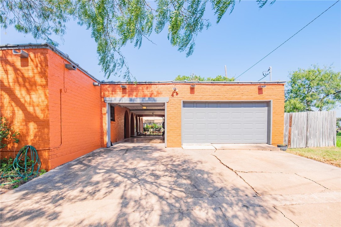 402 Sharon Dr Property Photo 35