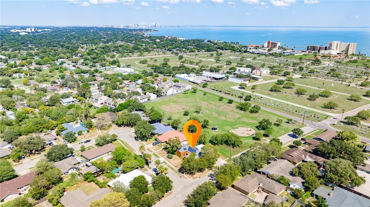 402 Sharon Dr Property Photo 37