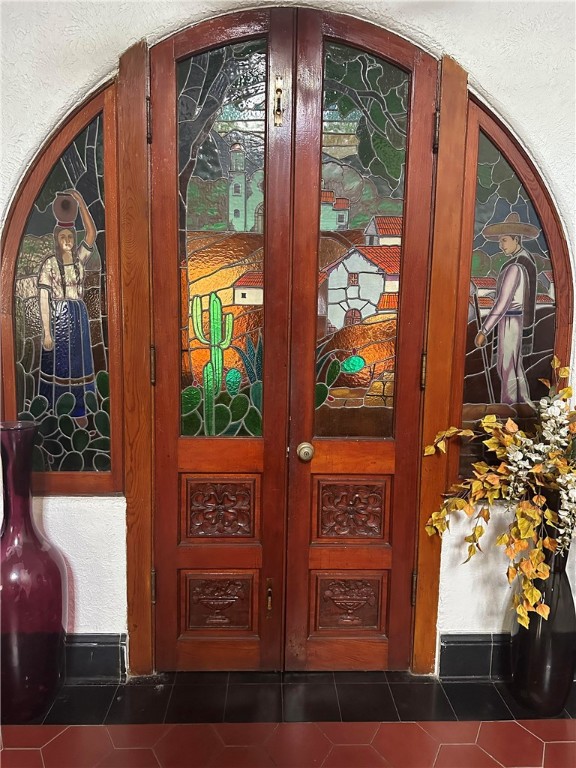 400 W Saint Charles Ave Property Photo 7