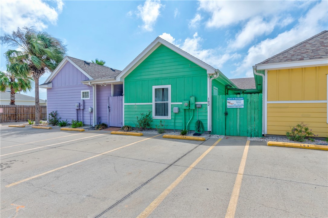 2212 State Highway 361 102 Property Photo 1