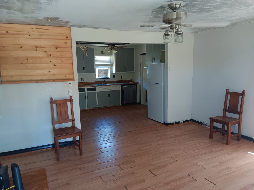 3814 Sweet Bay Dr Property Photo 2