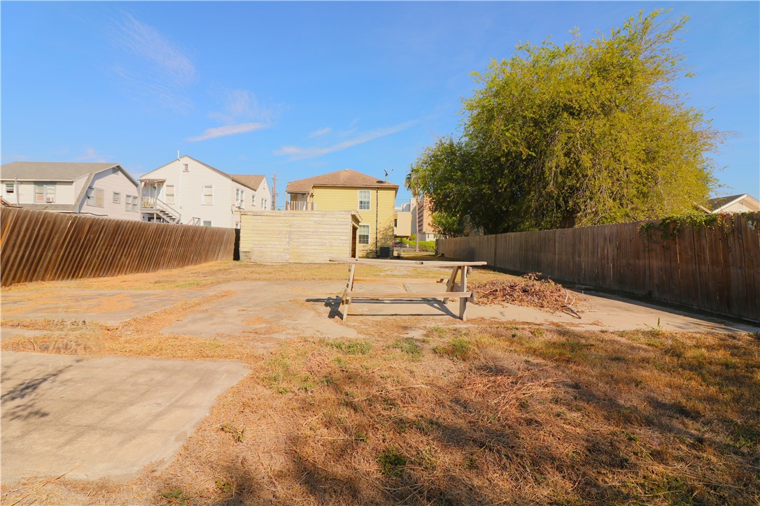 1319 5th St 1 & 2 Property Photo 23