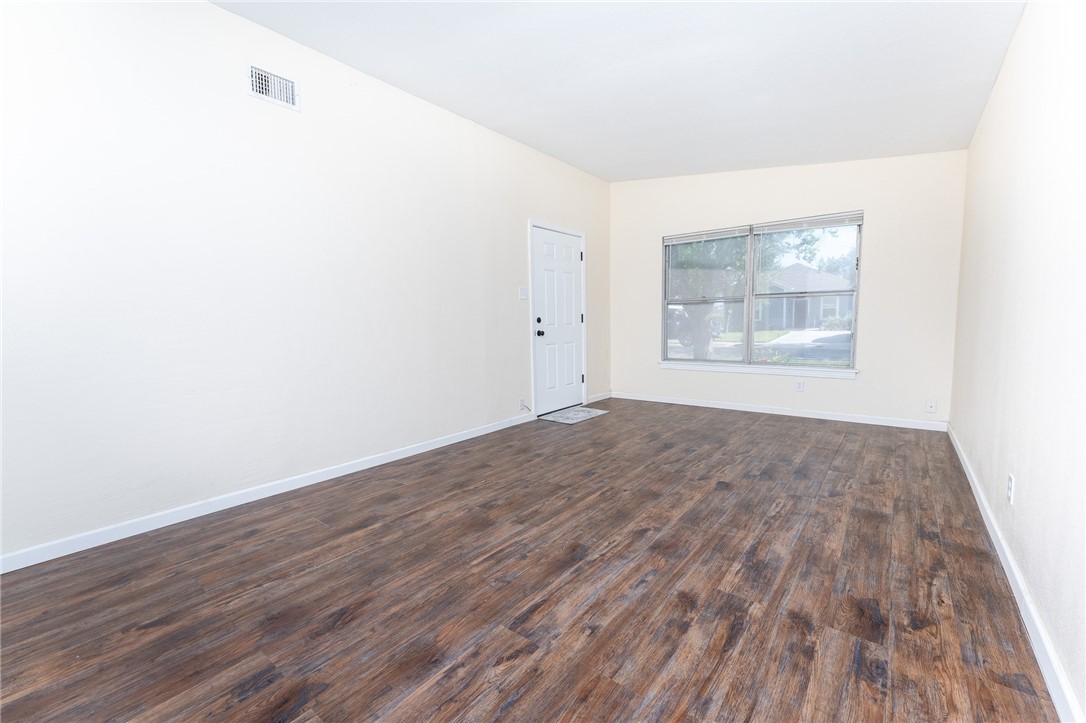 3606 Marion St Property Photo 3