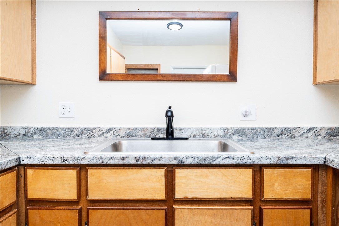 3606 Marion St Property Photo 5