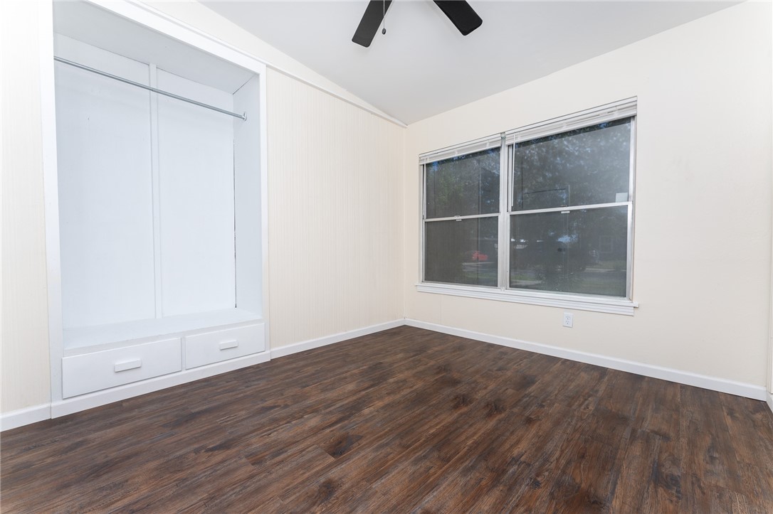 3606 Marion St Property Photo 7