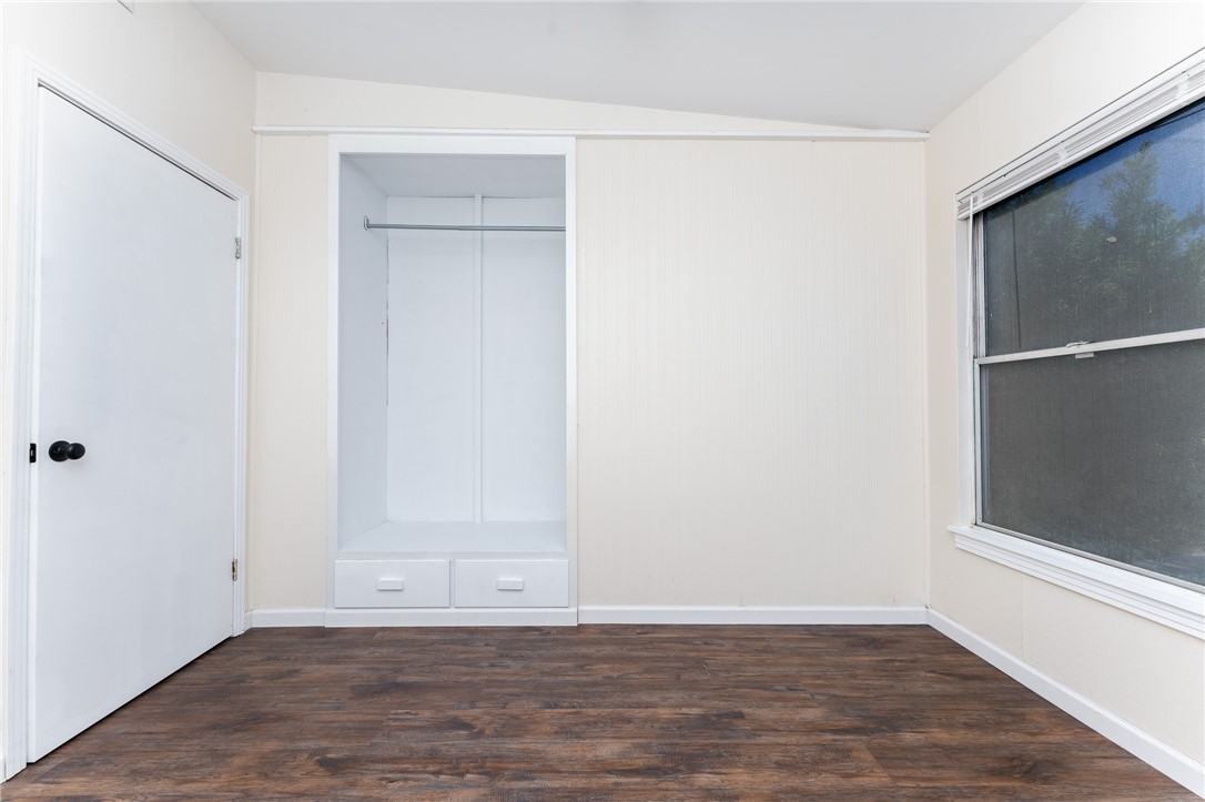 3606 Marion St Property Photo 12