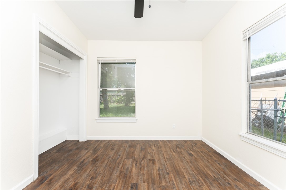 3606 Marion St Property Photo 14