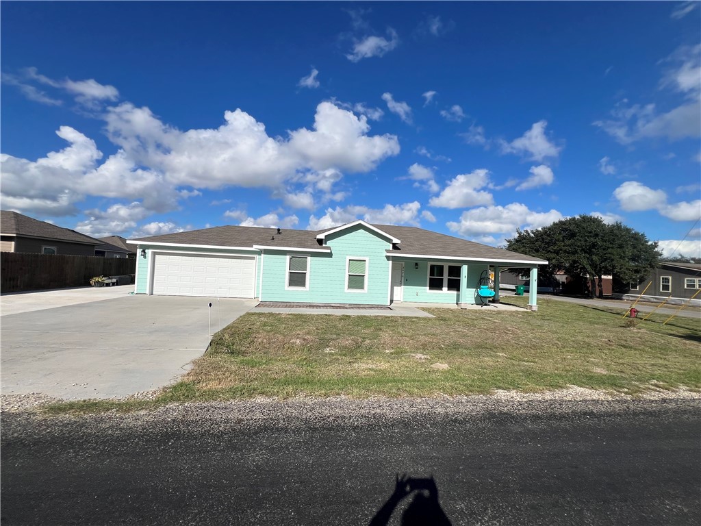 2076 S Saunders St Property Photo 1