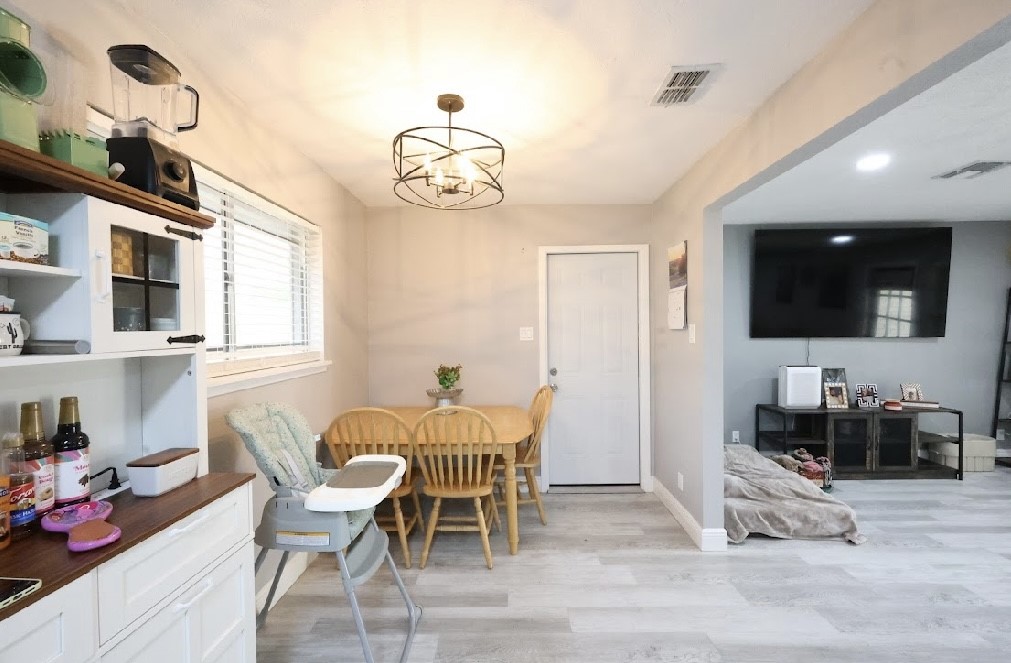 3614 Capri Dr Property Photo 4