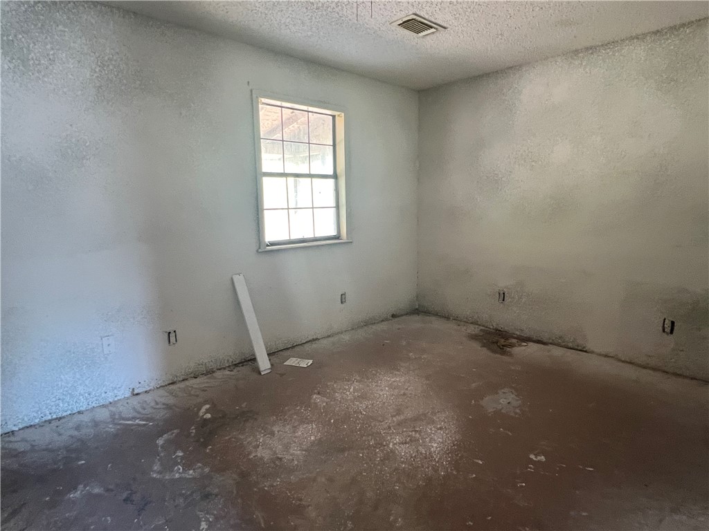 129 Mystic Dr Property Photo 17