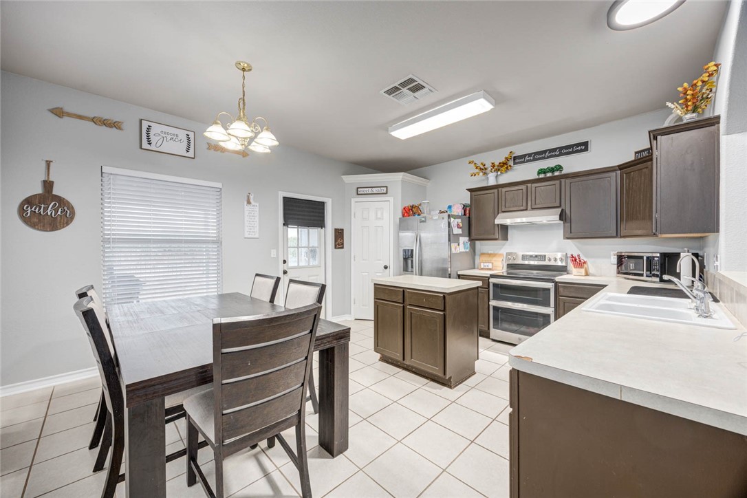 2006 Spanish Trail Property Photo 11