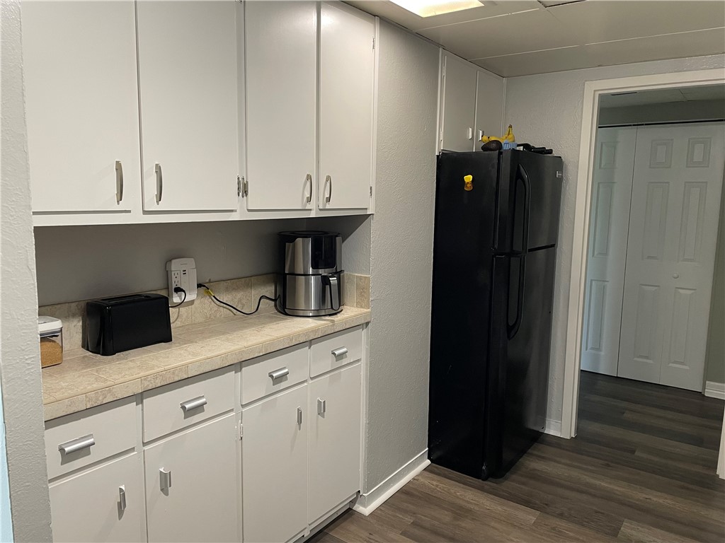 715 S Upper Broadway St 202 Property Photo 8