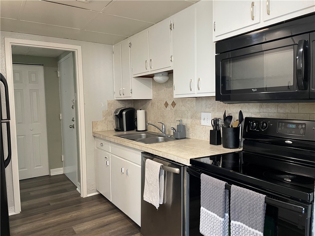 715 S Upper Broadway St 202 Property Photo 9