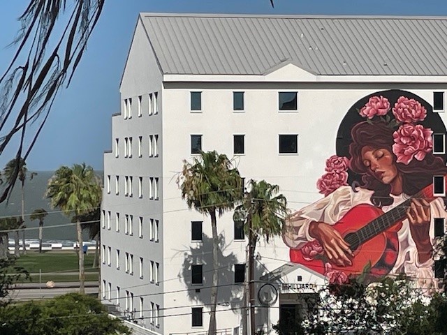 715 S Upper Broadway St 202 Property Photo 27