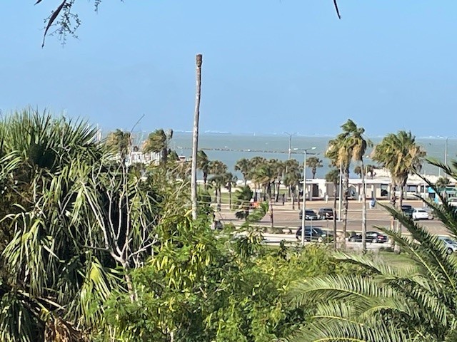 715 S Upper Broadway St 202 Property Photo 29