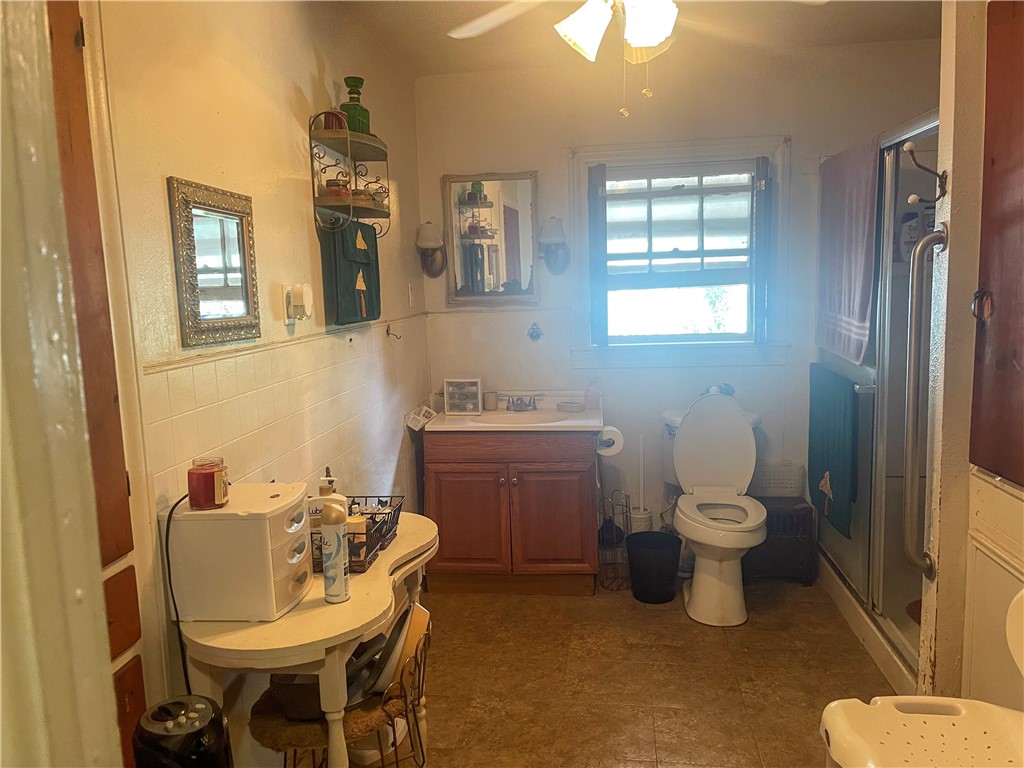 826 E Lott Ave Property Photo 15