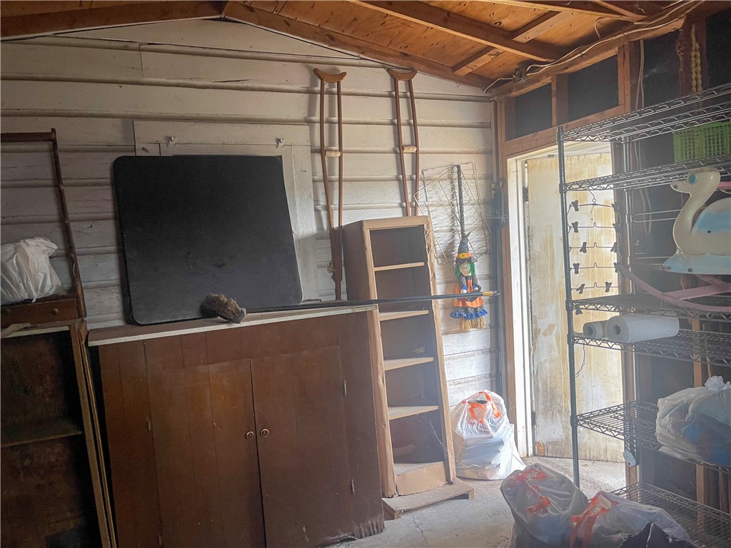 826 E Lott Ave Property Photo 25