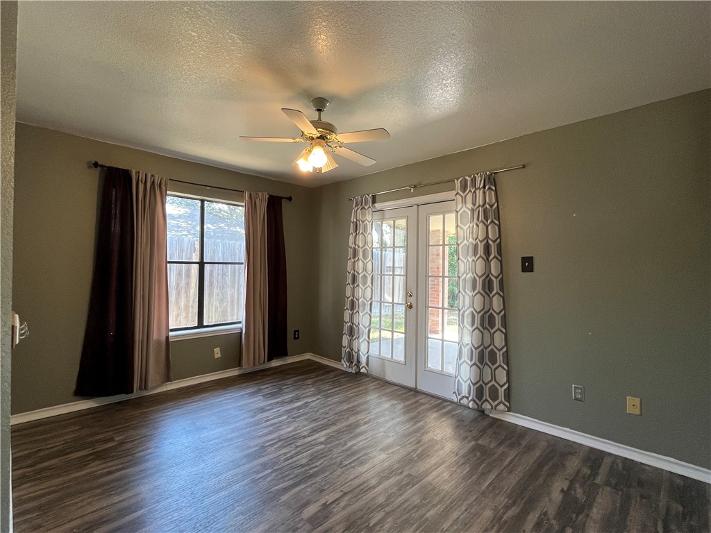 7946 Grizzley Dr Property Photo 4