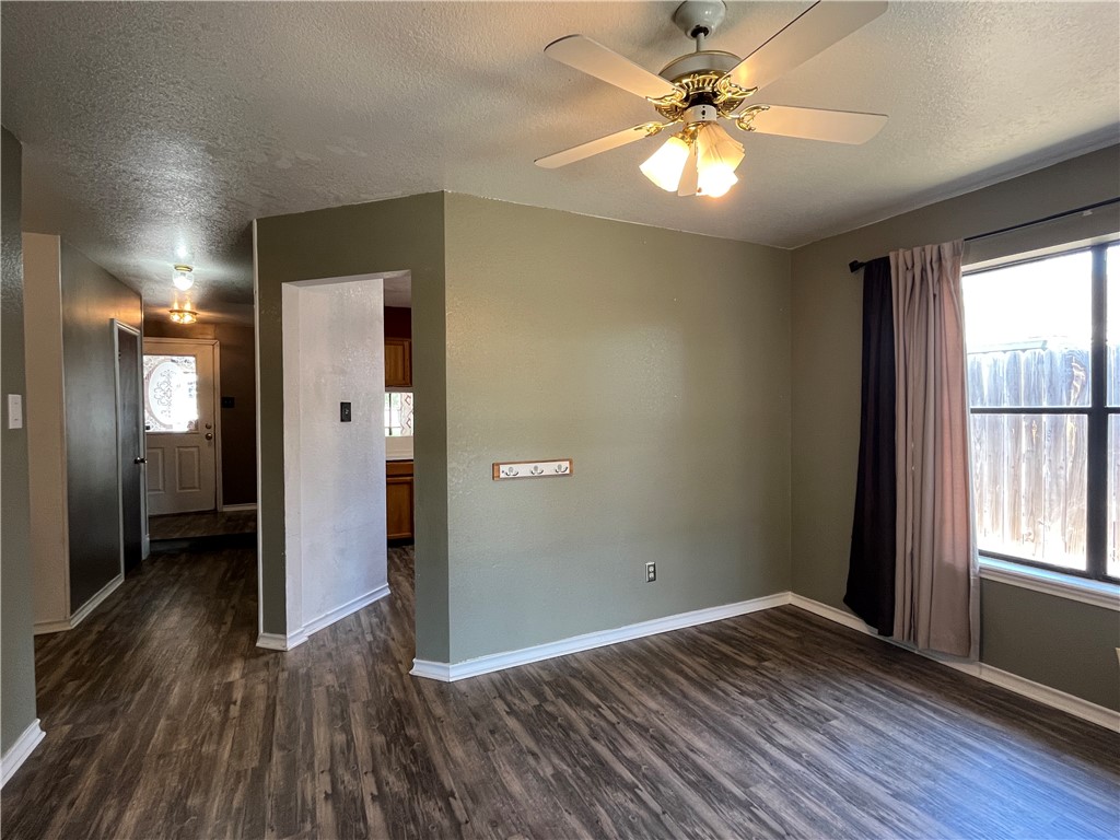 7946 Grizzley Dr Property Photo 5