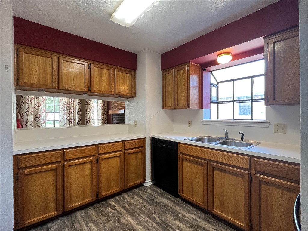 7946 Grizzley Dr Property Photo 6