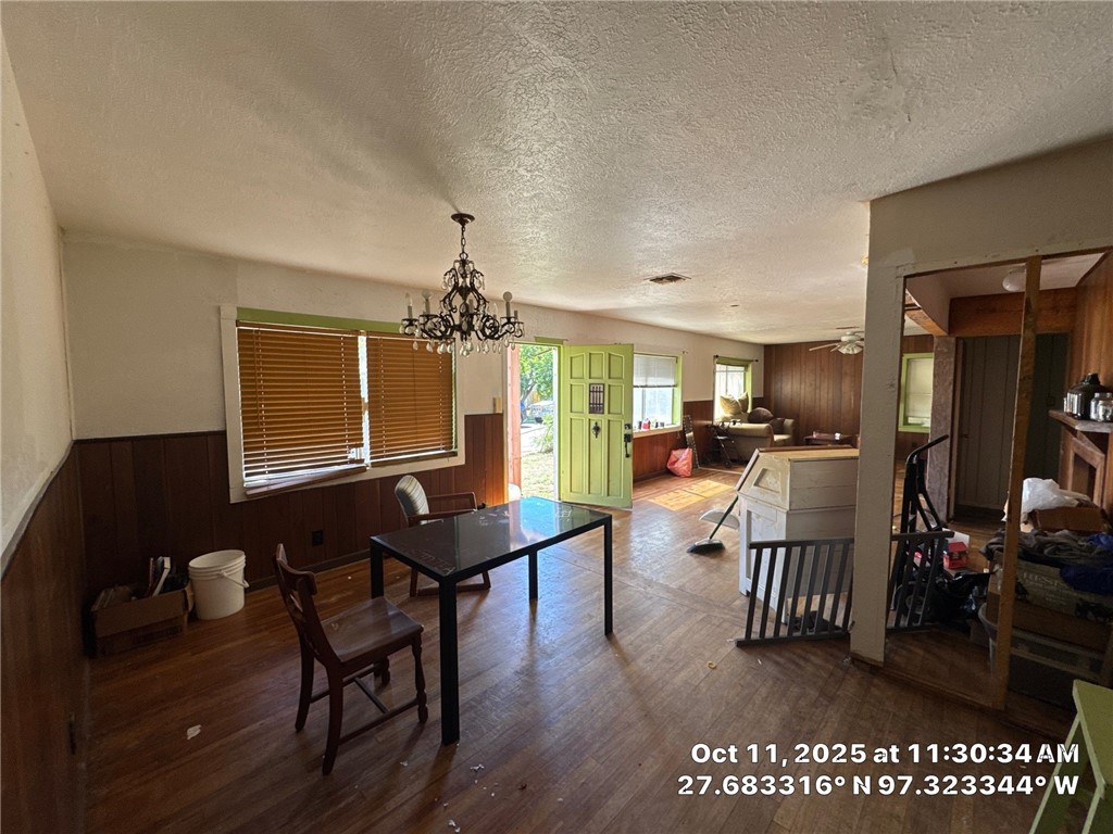 1601 Merriman Ave Property Photo 5