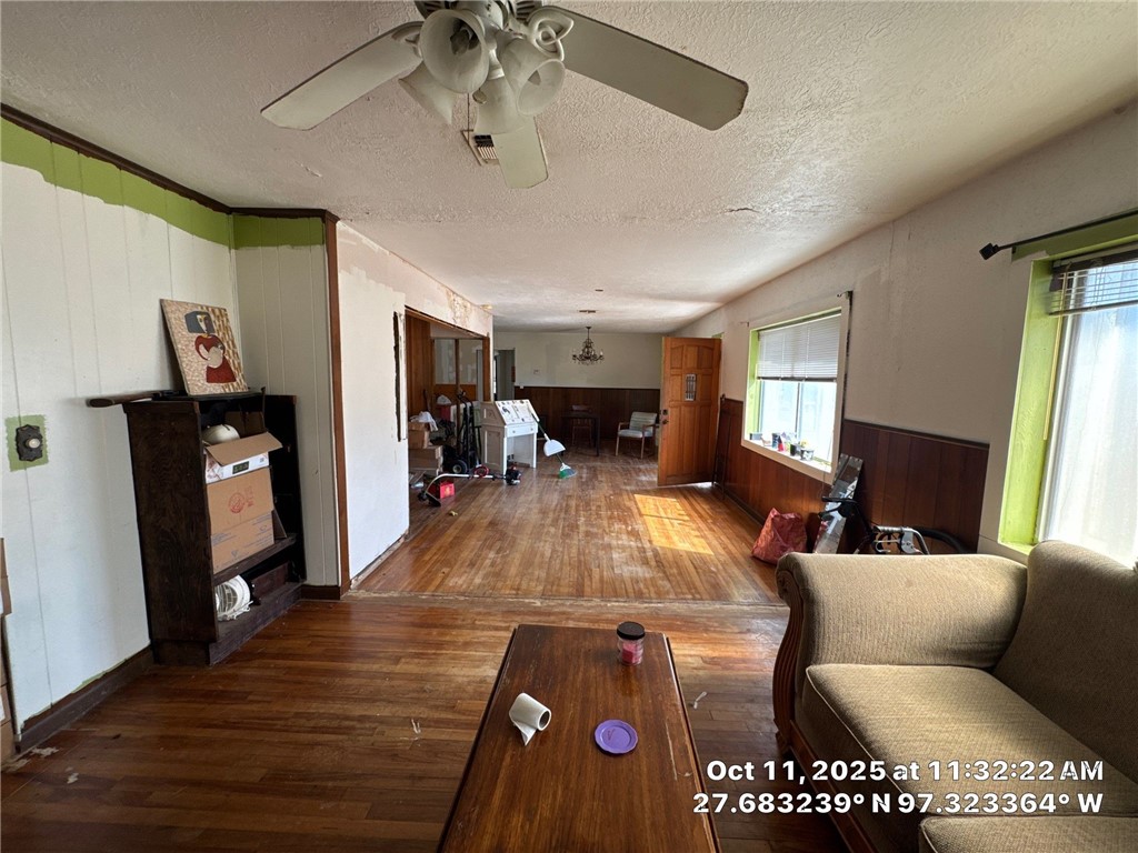 1601 Merriman Ave Property Photo 7