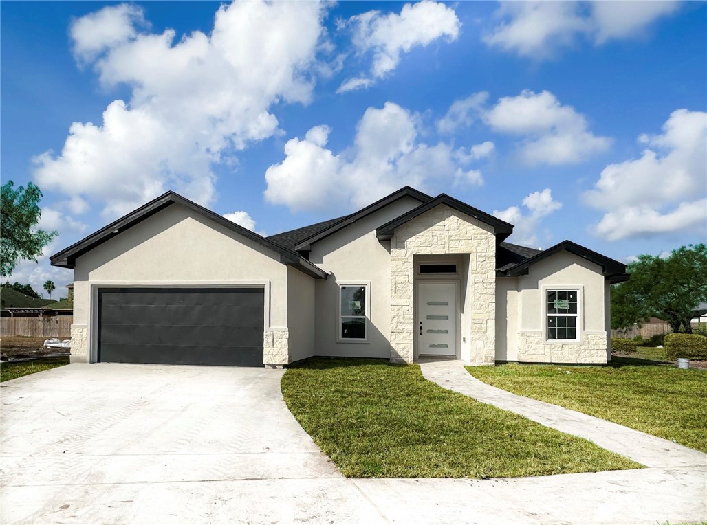 1425 Lewis St Property Photo 1